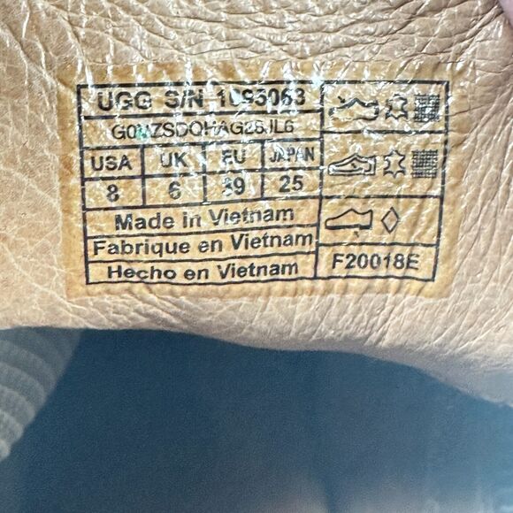 UGG Boots Womens 8 Brown Suede Leather Faye Western Riding Boho Ankle Booties - Picture 12 of 12